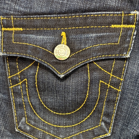 True Religion Women’s Cameron Jeans - Picture 2 of 15